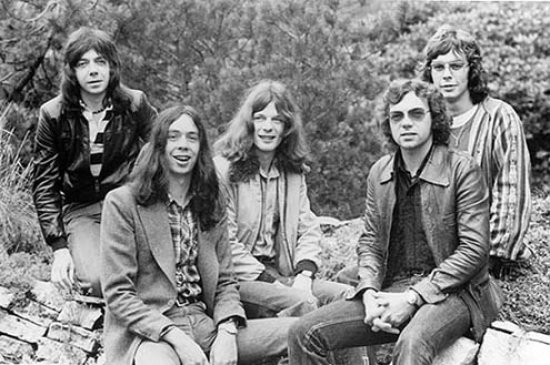 Discografía completa de Camel