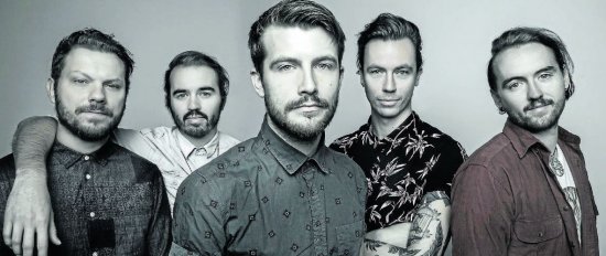 Discografía completa de Hands Like Houses